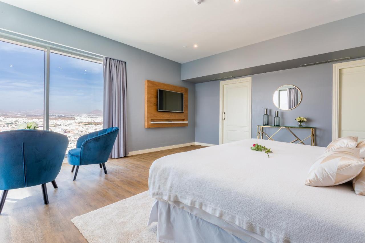 Arrecife Gran Hotel & Spa エクステリア 写真 A bedroom at the hotel