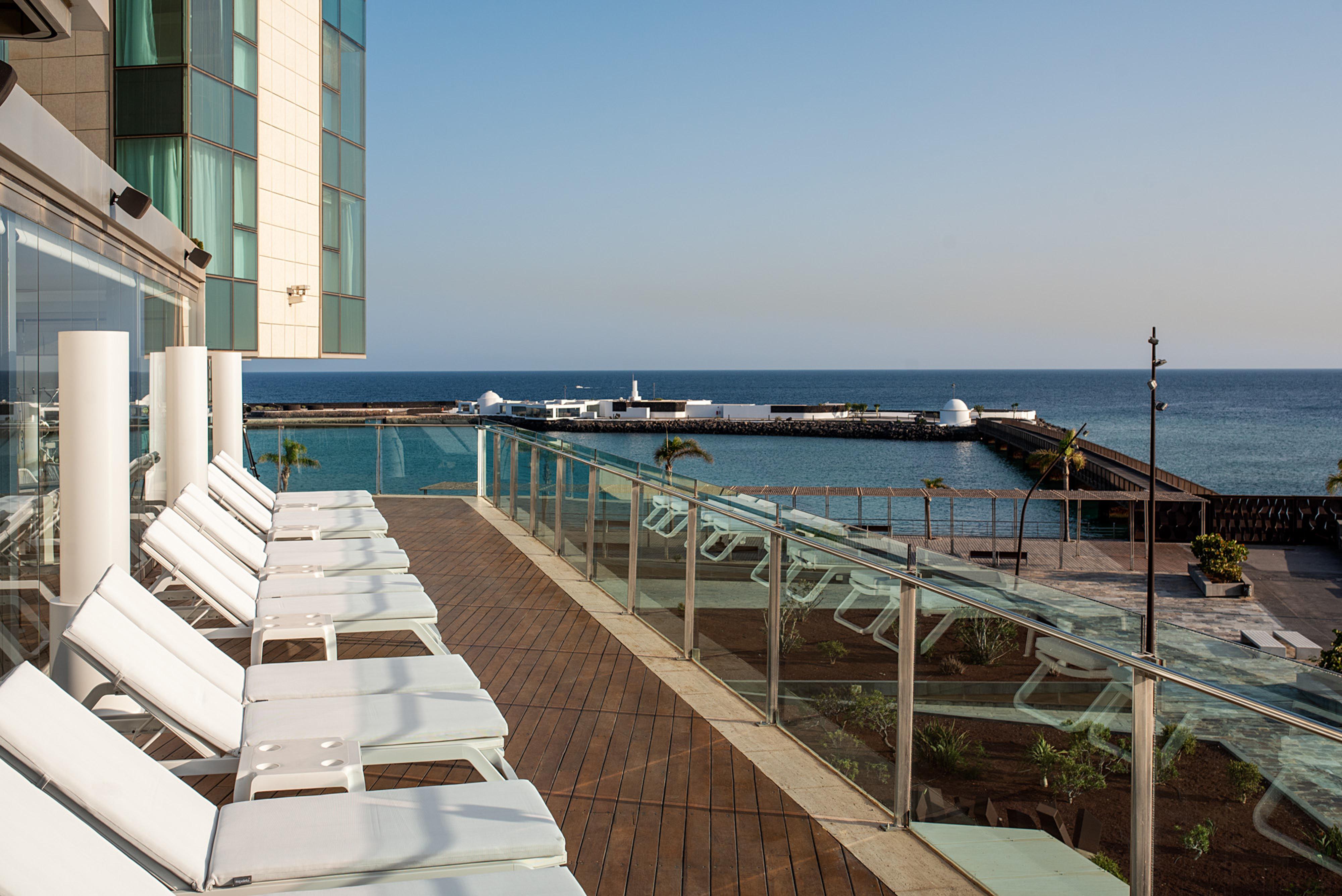 Arrecife Gran Hotel & Spa エクステリア 写真 View of the port of Limassol
