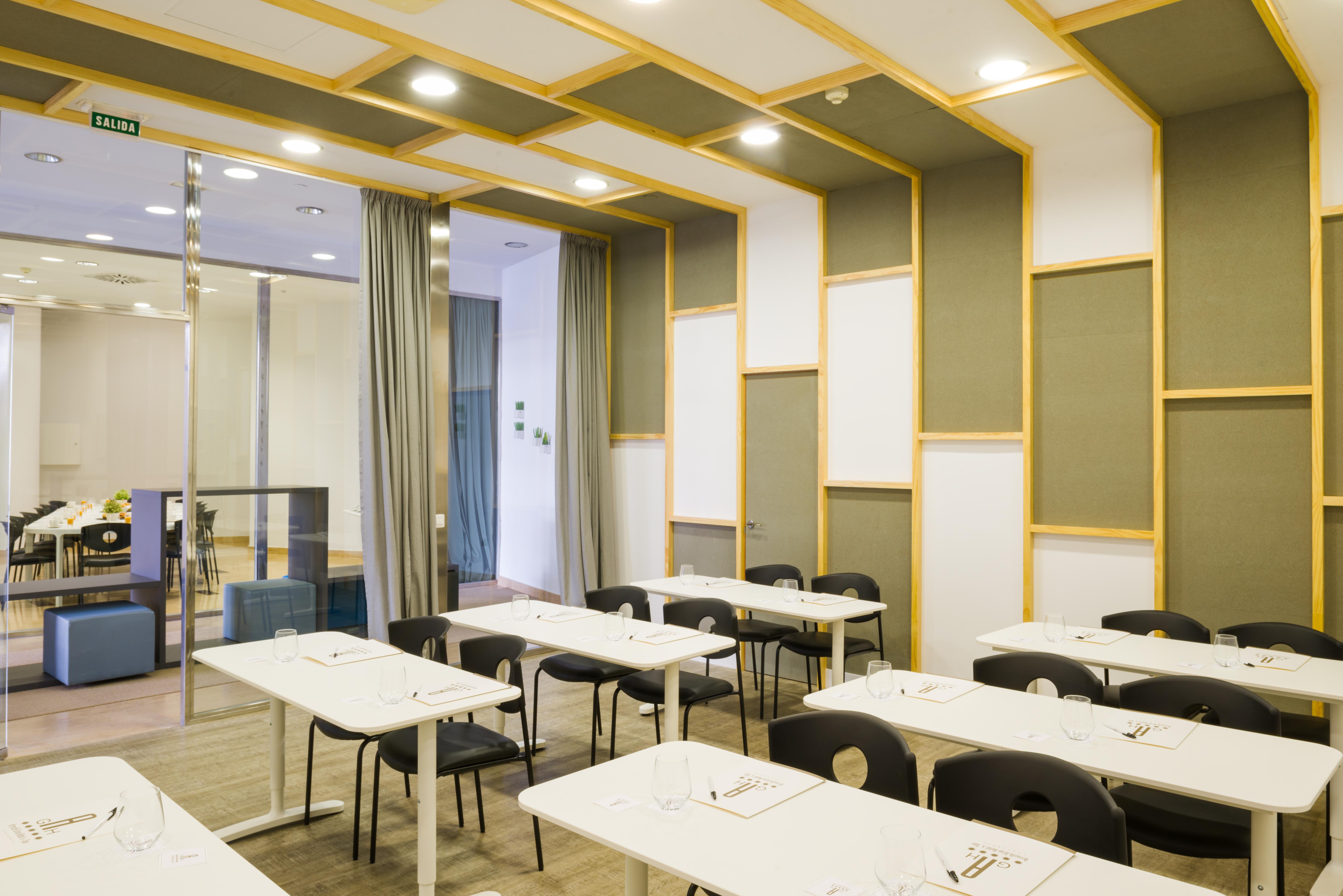 Arrecife Gran Hotel & Spa エクステリア 写真 A classroom at the University of Westminster
