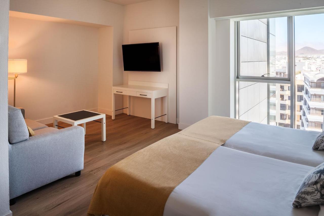 Arrecife Gran Hotel & Spa エクステリア 写真 A room at the hotel