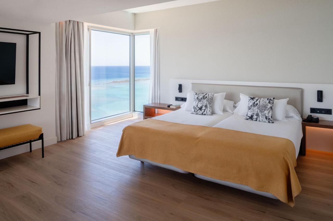 Arrecife Gran Hotel & Spa エクステリア 写真 A room at the hotel