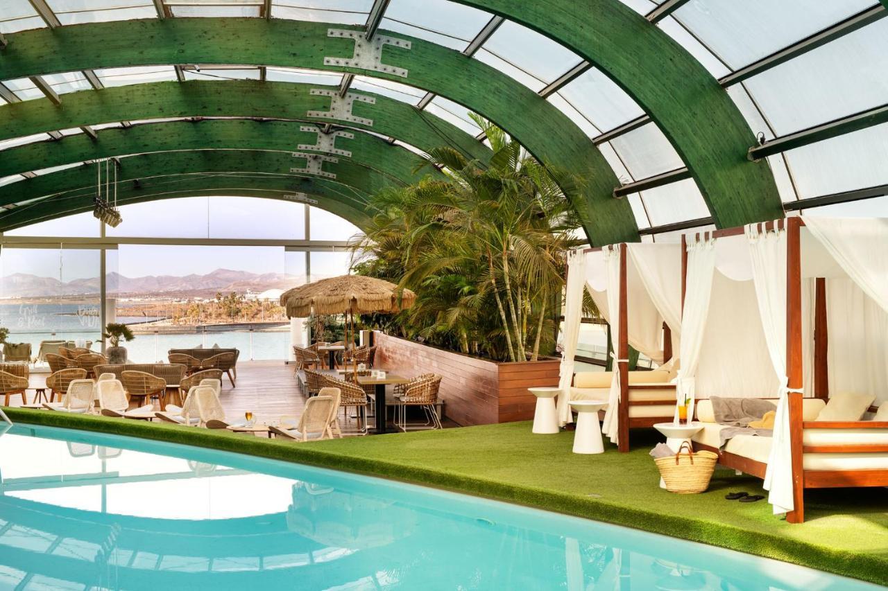 Arrecife Gran Hotel & Spa エクステリア 写真 The pool at the St. Regis Hotel, Aqaba
