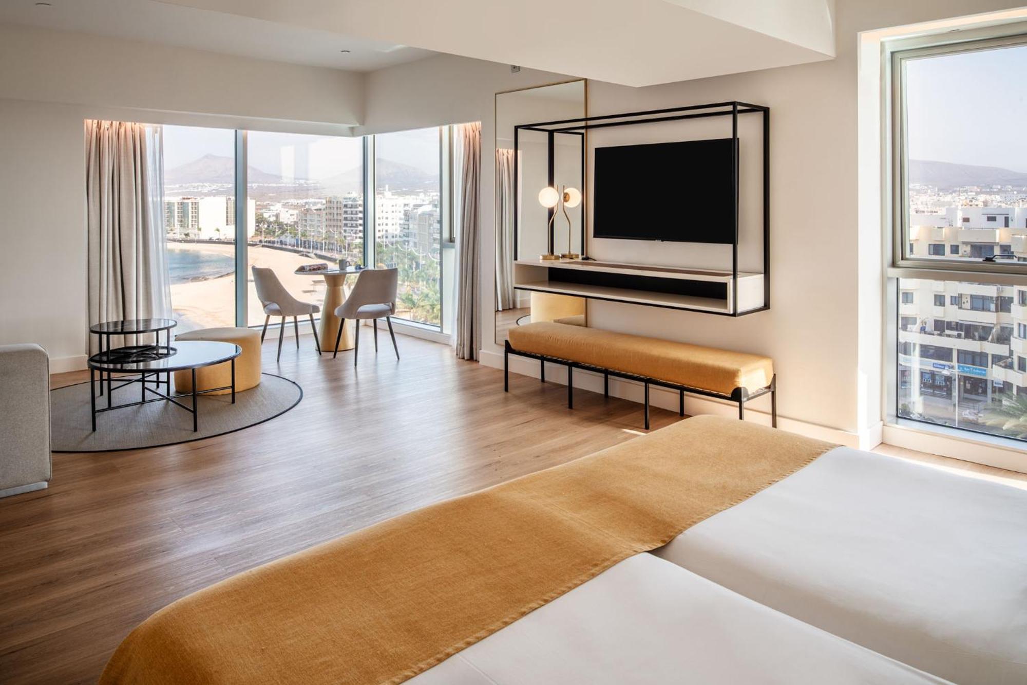 Arrecife Gran Hotel & Spa エクステリア 写真 A suite at the hotel