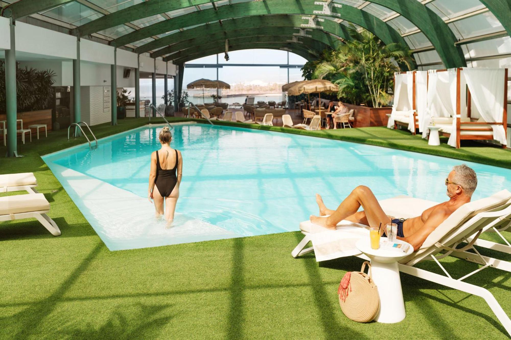 Arrecife Gran Hotel & Spa エクステリア 写真 The swimming pool at the hotel