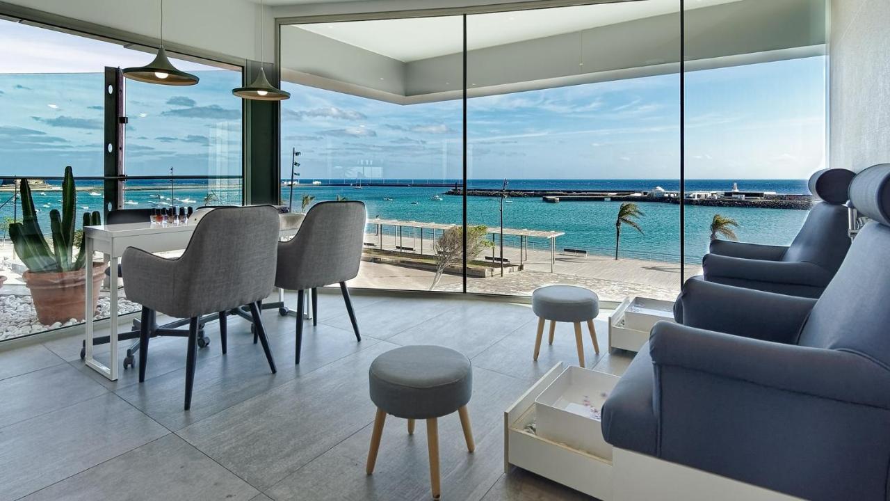 Arrecife Gran Hotel & Spa エクステリア 写真 The interior of the hotel